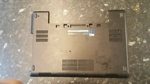 DELL LATTITUDE E5440 - RAM BASE INFERIOR - DISCO DURO - CUBIERTA DE CPU - B439 - Imagen 1 de 4