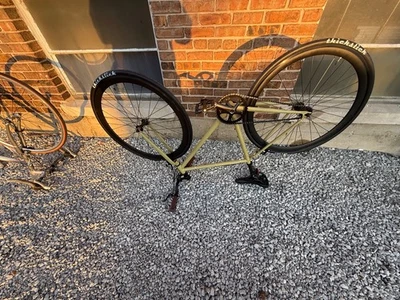 Pure Cycles Pure Fix - 700c - 50cm - Dorado Foto 1 de 4