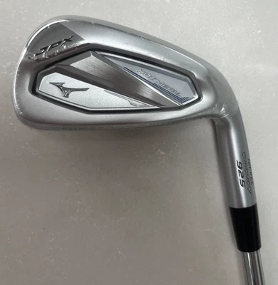 Mizuno JPX 925 hot metal 6 iron - Image 1 of 4