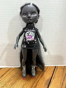 Shadow High Rainbow High Shanelle Onyx Puppe - Bild 1 von 6