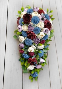 Lavendel Dusty Blue Burgundy Cascade Brautstrauß Sola Holz Hochzeit Blumen - Bild 1 von 8