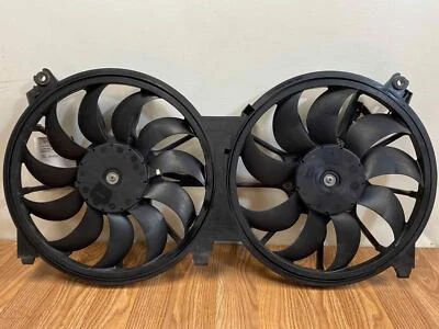 Conjunto de ventilador del motor de refrigeración del motor OE 214813nt0b para Nissan Máxima 2016-2020 Foto 1 de 4