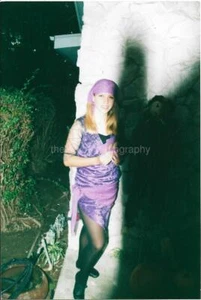 FOTO ENCONTRADA Shadow Girl Color ENVÍO GRATUITO Instantánea Original DE COLECCIÓN 08 21 - Imagen 1 de 1