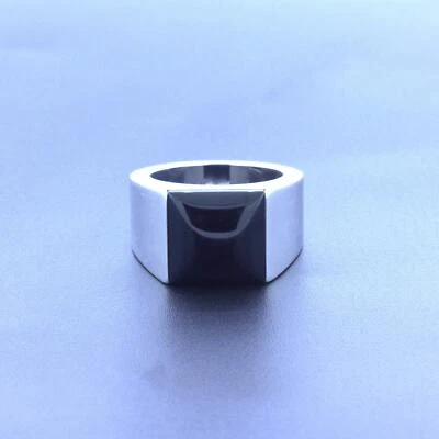 Anillo tanque Cartier Onyx oro blanco 18k Foto 1 de 4