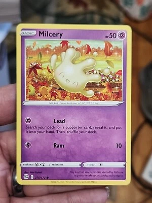 Pokemon Brilliant Stars Milcery 70/172 NM/M - Image 1 of 4
