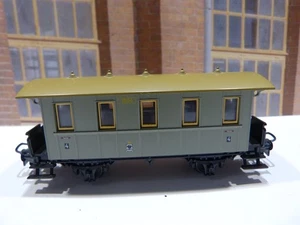 Personenwaggon 4 Klasse KPEV von Märklin         58/84 - Bild 1 von 1