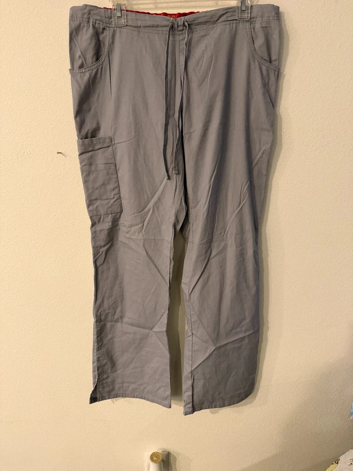 PANTALONES UNIFORME DICKIES NUEVOS SIN ETIQUETAS MEDIANOS (P) Foto 1 de 4