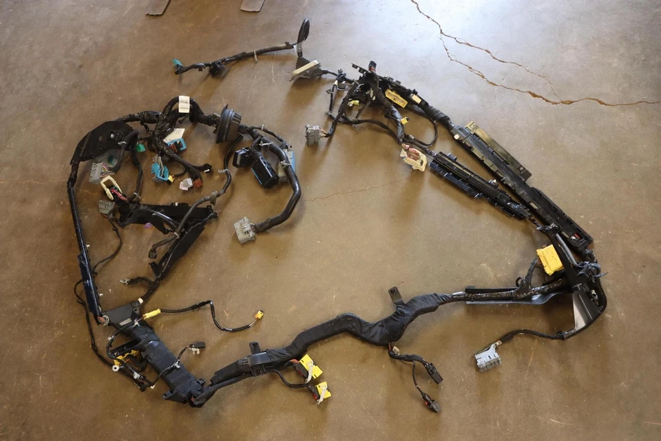 2017 CHEVY SILVERADO 1500 CABINE DUPLA LT CORPO CHICOTE DE FIOS PRINCIPAL FABRICANTE DE EQUIPAMENTO ORIGINAL - Imagem 1 de 4