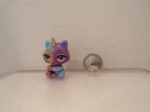 MGA~Poopsie Cutie Tooties~1-1/2"~Gold Sparkly Horn~Unicorn~Long Eyelash~Series 1 - Picture 1 of 4