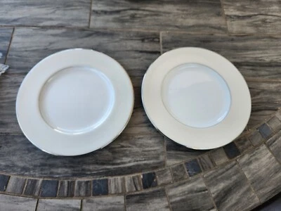 2 platos de ensalada Royal Doulton nuevos ~ Monique lhuillier Etoile platino 8"  Foto 1 de 4