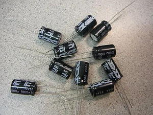 ILLINOIS Condensatore Alluminio Elettrolitico 1000uF 10V 20% **NUOVO** Qtà.5 - Foto 1 di 2