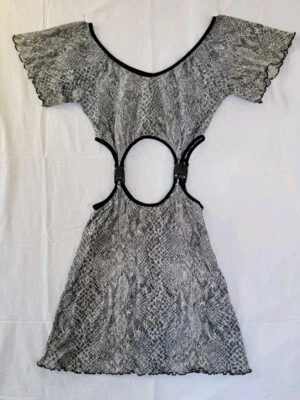 Minivestido de nailon 'piel de serpiente' talla M clips en la cintura plateado y verde, elástico, pequeño Foto 1 de 4