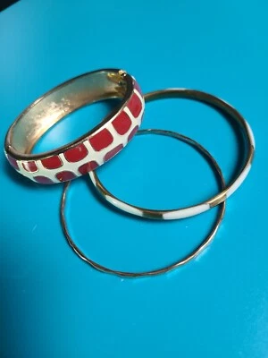 Brazalete Brazalete Fornash Gecko Bisagras Blanco sobre Rojo Esmalte  Foto 1 de 4