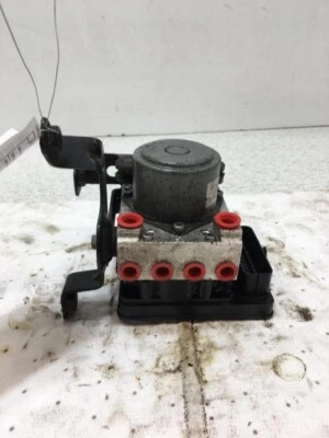 2016-2018 Cadillac ESCALADE Anti-Lock Brake Part Assembly - Image 1 of 2
