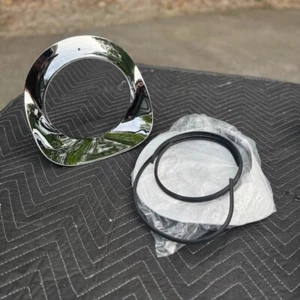 2x 1955, 56, 57, Chevy GMC Pickup Truck Headlamp Headlight Chrome Bezels - Bild 1 von 1