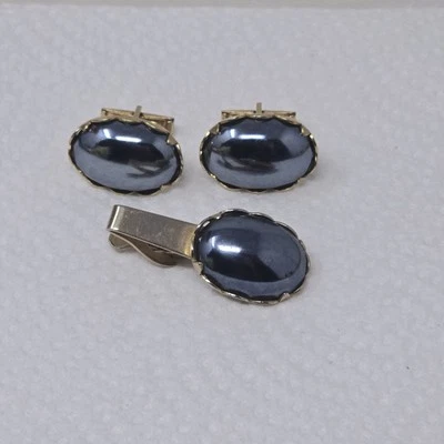 Hermatite-Black Stone Gold Tone Cufflinks & Tie Clip Vintage  - Image 1 of 4