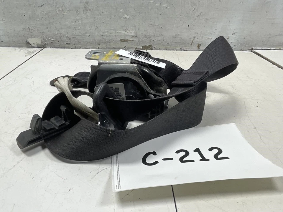 Jeep Patriot 2009 retractor de cinturón de seguridad delantero izquierdo del lado del conductor OEM+ Foto 1 de 4