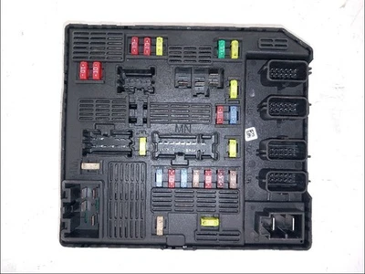 CENTRALINA INIEZIONE BSM Renault Scénic III (JZ) 2010 284B69009R - Immagine 1 di 3