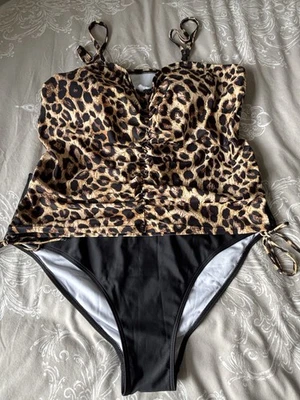Tankini estampado leopardo 2 piezas talla 22 (3XL) nuevo Foto 1 de 4