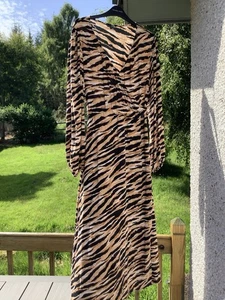 NEXT Myleene Klass Tiger Animal Print Dress Long Midaxi Plus Size 22 - Picture 1 of 10