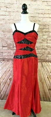 Vestido CAMILLE La Vie Baile de graduación negro y rojo con detalles de lentejuelas y apresurados 14 petite ~ EXCELENTE Foto 1 de 4