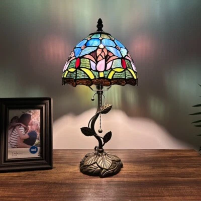 Lámpara de mesa estilo Tiffany vitral azul púrpura tulipanes bombilla LED 8"W*8"D*16"H Foto 1 de 4
