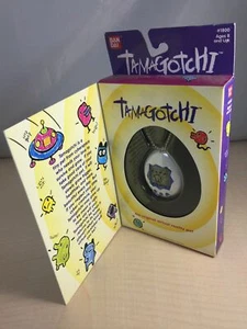 Used Bandai Original TamaGotchi White and Blue, 1996 - 1997 English - Picture 1 of 9