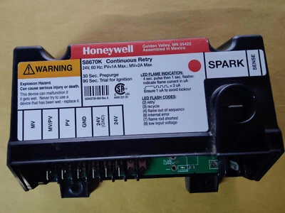 Honeywell S8670K3000 Furnas Control Ignition Module - Image 1 of 4