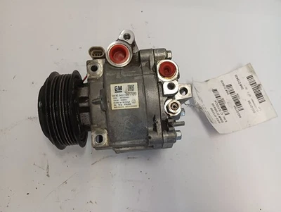 Compresor de aire acondicionado de 2016 Buick Encore 1,4 L 12187883 Foto 1 de 4