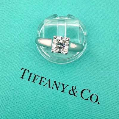 Anillo de compromiso Tiffany & Co Lucida platino diamantes 1,04 CTS H VVS2 Foto 1 de 4