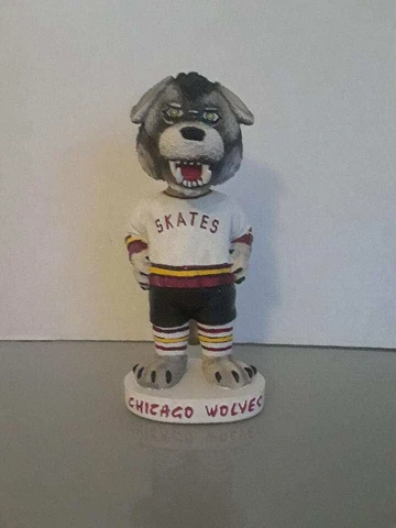 (7733) Chicago Wolves Madcot “Skates” 7” Bobblehead Cover