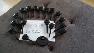 Monster High Doll Lot of 17 Black Hair Brushes plus one stand base - Picture 1 of 1