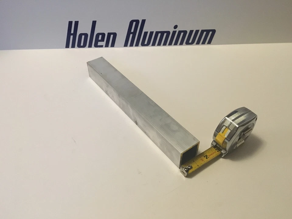 Tubo cuadrado de aluminio de 1-1/2" X 1-1/2" X 1/4" de pared X 72” de largo Foto 1 de 1