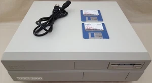 Computadora de escritorio Commodore Amiga 2000 A2000 rev6,2/6,3 MB CHIP 1 MB Kickstart 3,1 - Imagen 1 de 24