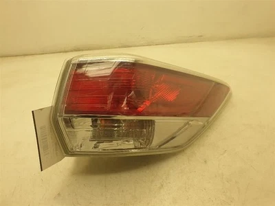 LUZ TRASERA DERECHA LADO PASAJERO TOYOTA HIGHLANDER 14-16  Foto 1 de 4