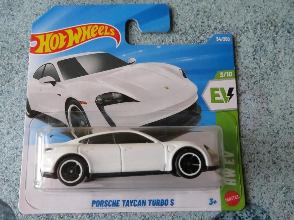 Hot Wheels H6B 034 PORSCHE TAYCAN TURBO S white 2026 034/250 CaseB - Image 1 of 1