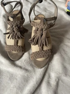 New Look Blocks Heel Tassels Sandals Nude Size 6 - Picture 1 of 8