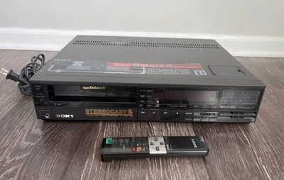 Reproductor Sony Super Betamax Hi-Fi SL-HF550 con control remoto Foto 1 de 4