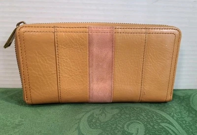 Fossil Mujer Cuero Tostado Genuino con Cuero Rosa Claro Interior y Borde Talla Completa Foto 1 de 4