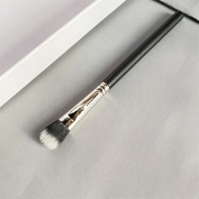 Синтетическое волокно тени для век макияж щетка: идеально подходит для пунктирства, сокрытия - Изображение 1 из 4