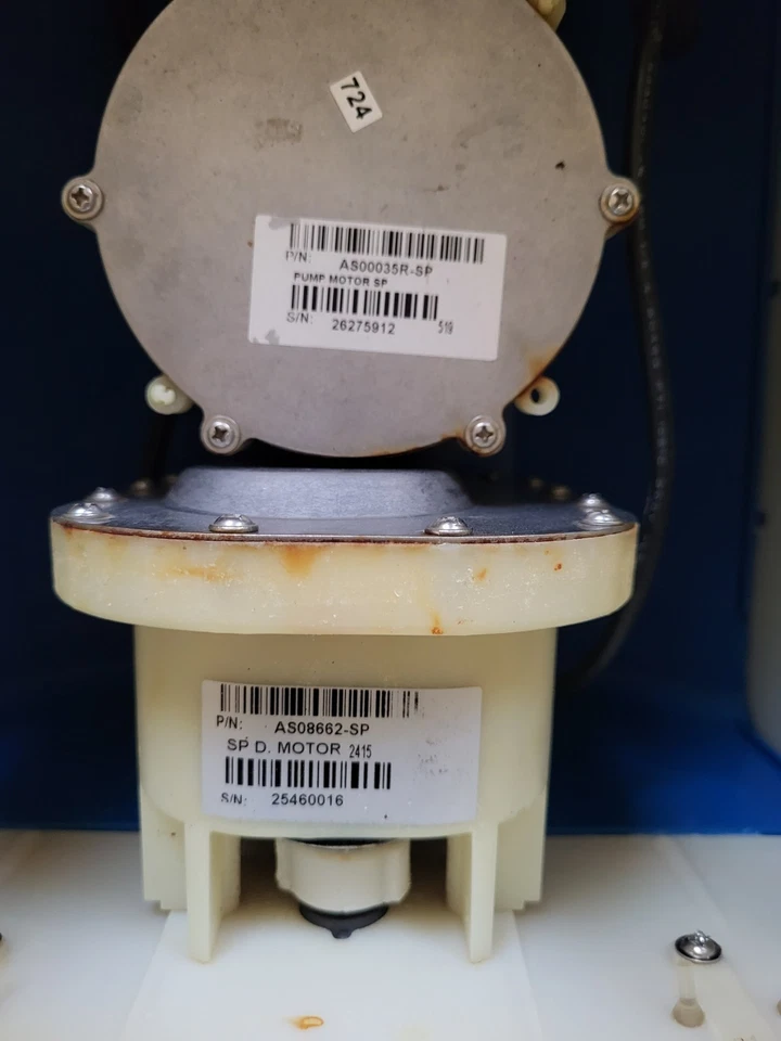 Untested AQUABOT BLUE DIAMOND  PUMP MOTOR #AS00035R and DRIVE MOTOR #AS08662 - Image 1 of 4