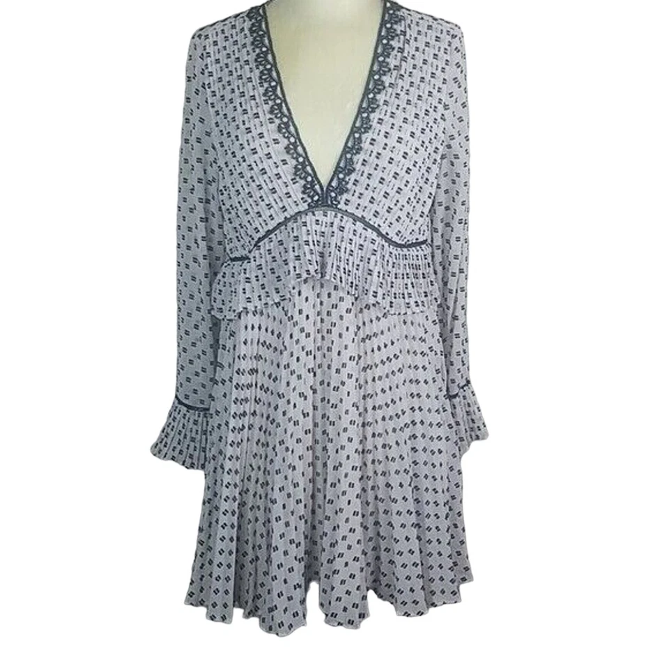 Vestido Chelsea y Violeta Mujer S Boho Campesino Volantes Femenino Romántico Cuello en V Profundo Foto 1 de 4