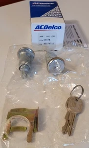 NEW ACDelco GM Chevy Truck Door 73-87 Lock Cylinder And 2 Keys D567A 89056752 - Picture 1 of 3
