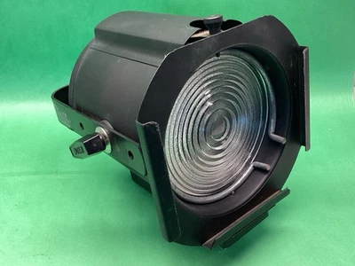 Altman 65Q Stage Studio Theater Light 6" Adjustable Fresnel Lamp w Gel Holder - Image 1 of 4