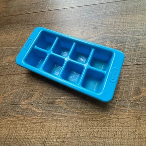 LIttle Tikes Blue Ice Cube Tray for Refrigerator Freezer Replacement Kitchen - Picture 1 of 5