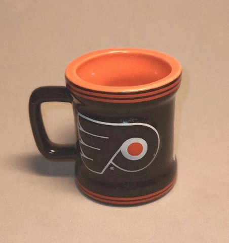 Philadelphia Flyers NHL Collectible Sculpted Ceramic Shot Glass / Mini Mug Cover