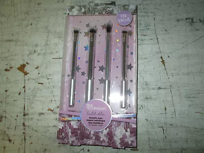 Real Techniques Limited Edition Metallic Eyes 4 Pc Brush kit, NEW - Image 1 of 4