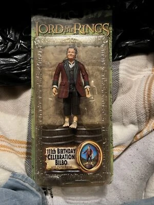 El Señor de los Anillos 111º Cumpleaños Celebración Bilbo Comunidad del Anillo Foto 1 de 2