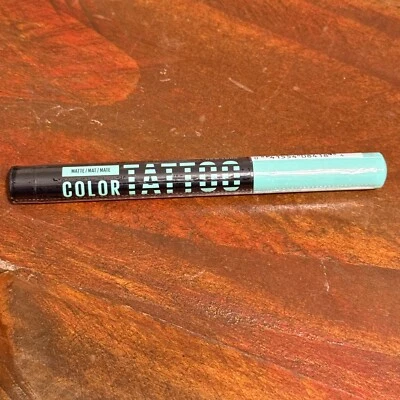 Sombra de ojos Maybelline color mate tatuaje 24 horas stix, estoy dando #45 NUEVA Foto 1 de 4