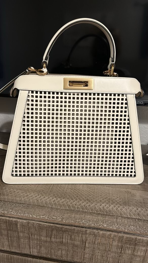 Fendi Peekaboo White Bags & Handbags for Women for sale - eBay Fendi Peekaboo White Bags & Handbags for Women for sale - eBay